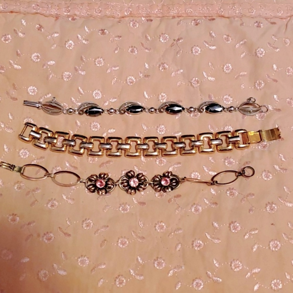 Set of 3 GENUINE VINTAGE Bracelets – Floral, Gold, & Gemstone Designs